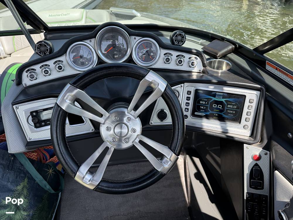 Slide: The Image of 2015 Mastercraft X-30 - 15494367