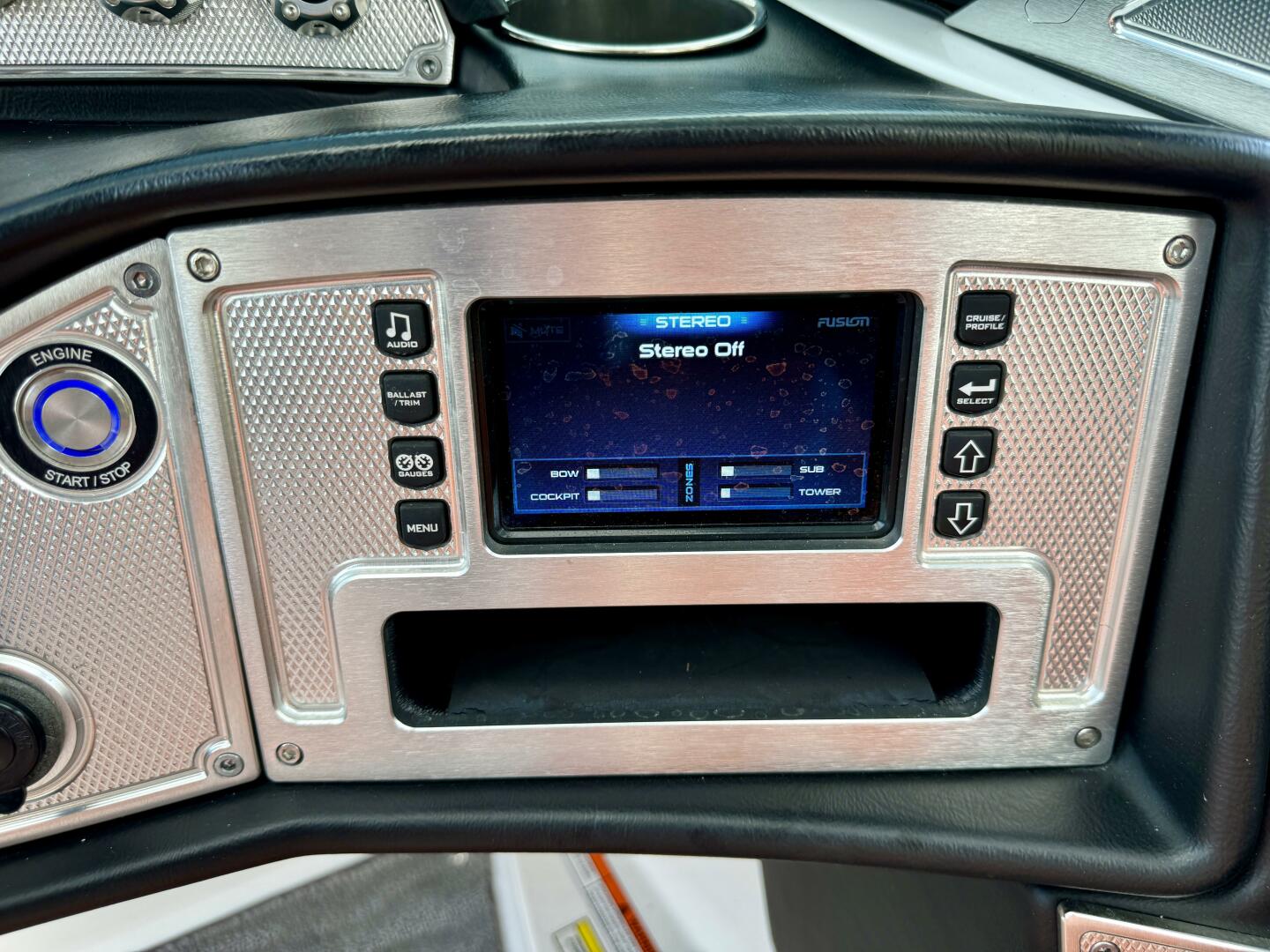 Slide: The Image of Mastercraft X10 2014 - 4514441