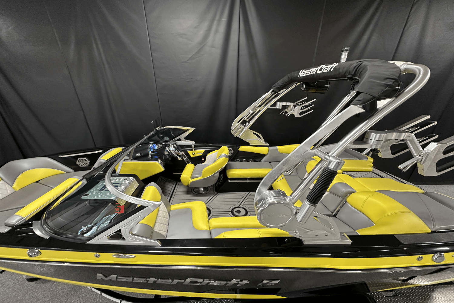 Slide: The Image of Mastercraft X20 2015 - 1