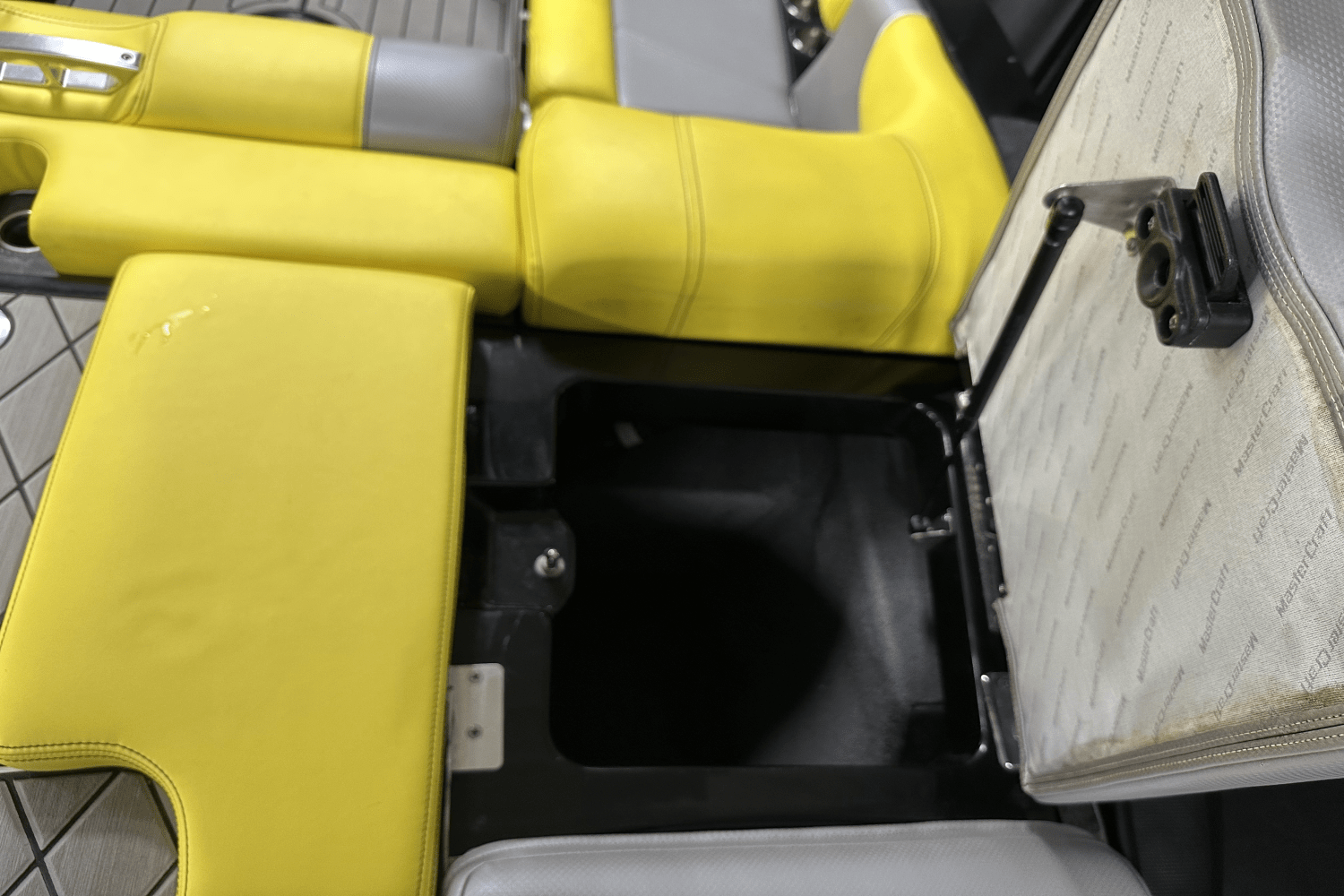 Slide: The Image of Mastercraft X20 2015 - 18