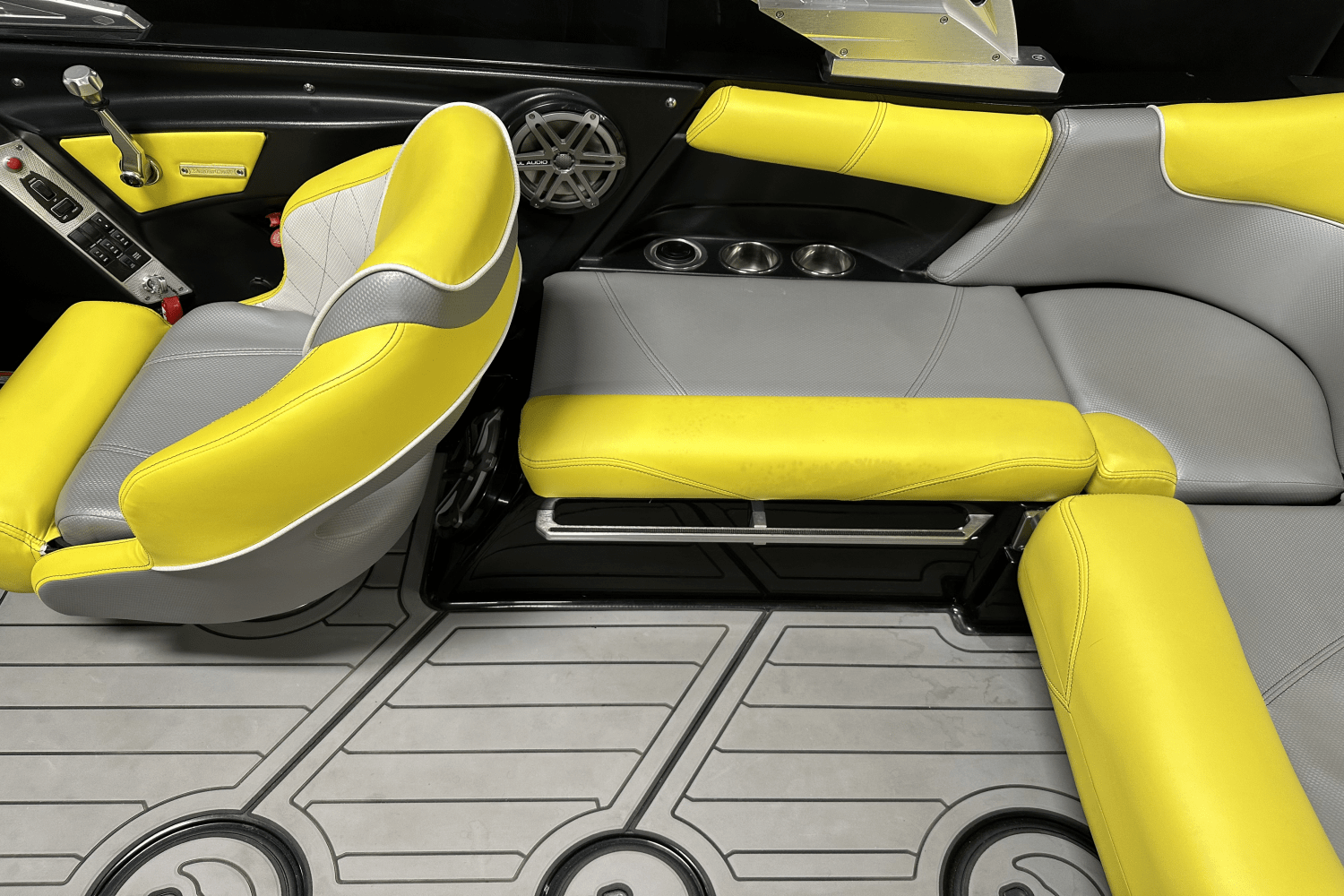 Slide: The Image of Mastercraft X20 2015 - 20