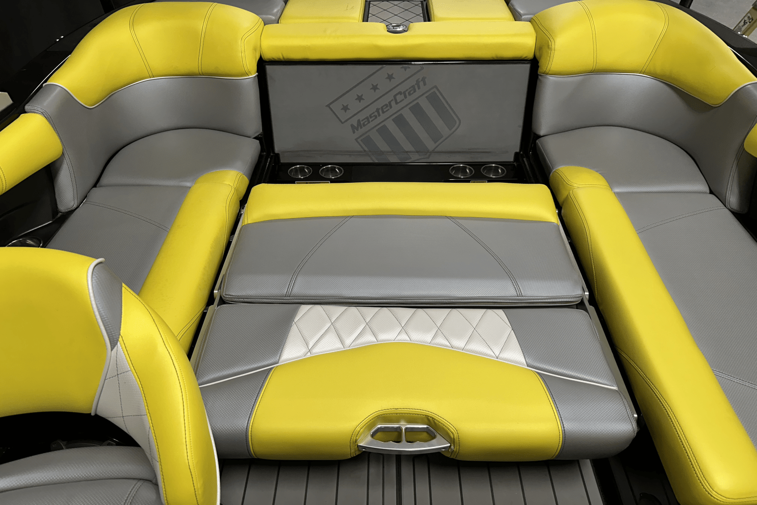 Slide: The Image of Mastercraft X20 2015 - 26