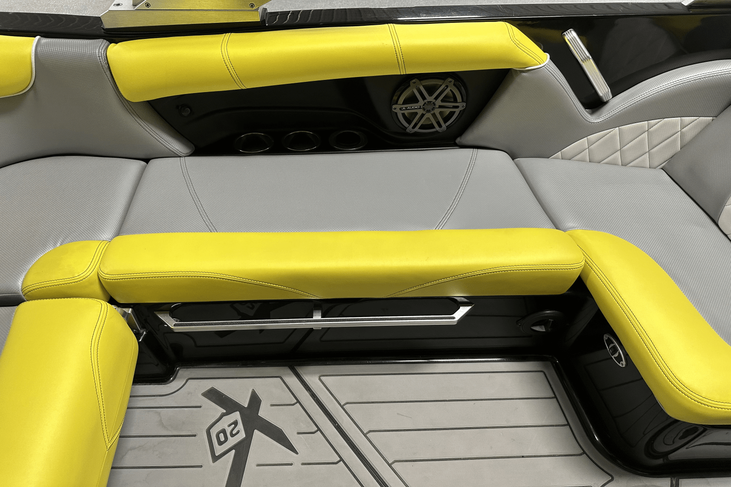 Slide: The Image of Mastercraft X20 2015 - 29