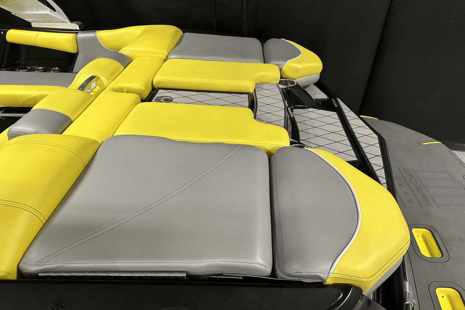 Slide: The Image of Mastercraft X20 2015 - 9