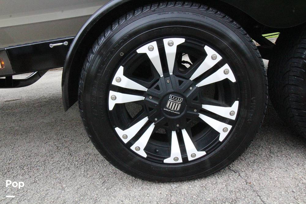 Slide: The Image of Alloy Wheels - 109