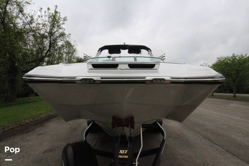 Slide: The Image of 2019 Mastercraft X22 - 16