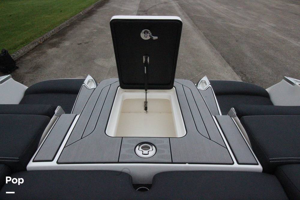 Slide: The Image of Mastercraft X22 2019 - 38