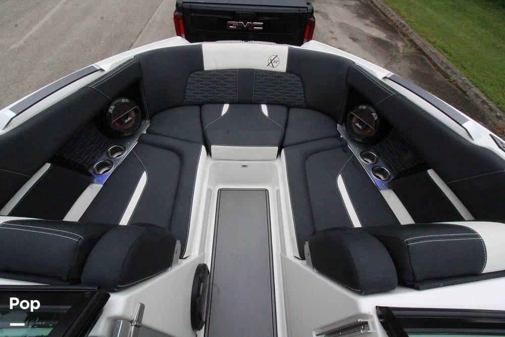 Slide: The Image of Bow Seating - 45