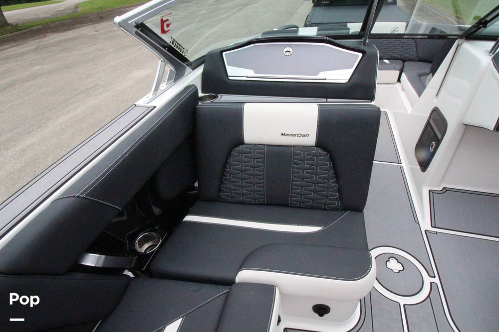 Slide: The Image of Passenger Seat - 65