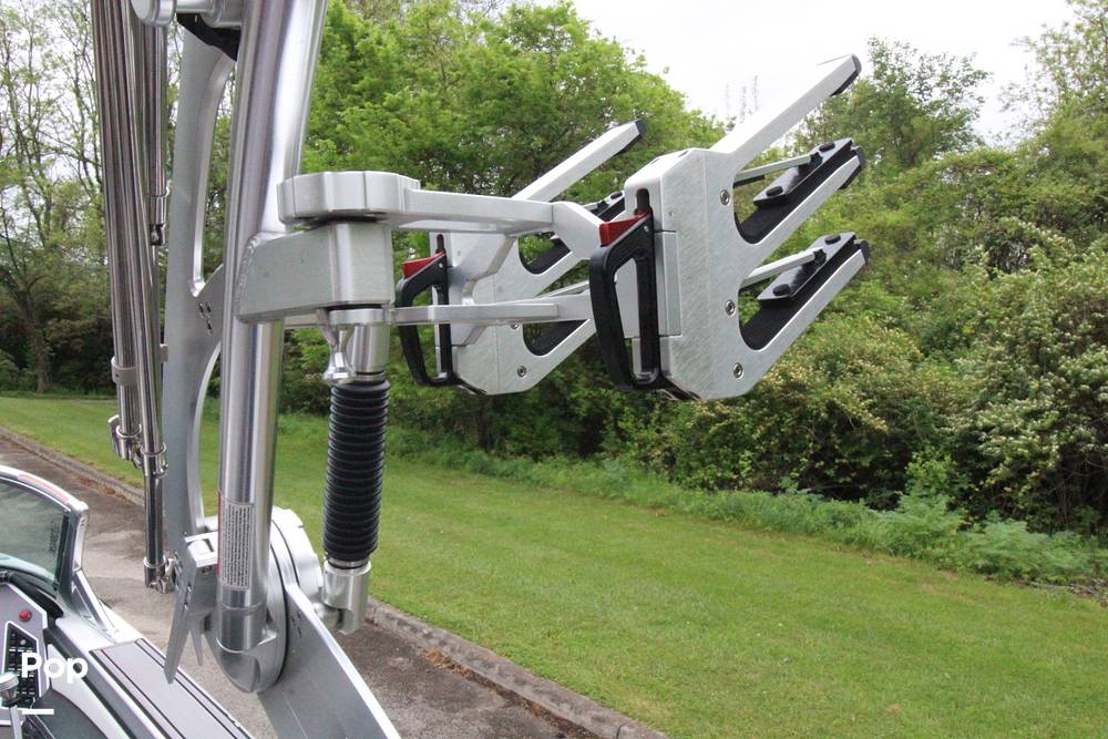 Slide: The Image of Wakeboard Rack - 92