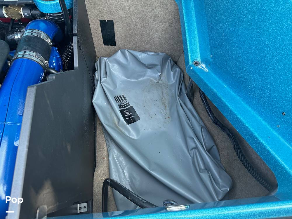 Slide: The Image of Mastercraft X22 2021 - 13031461