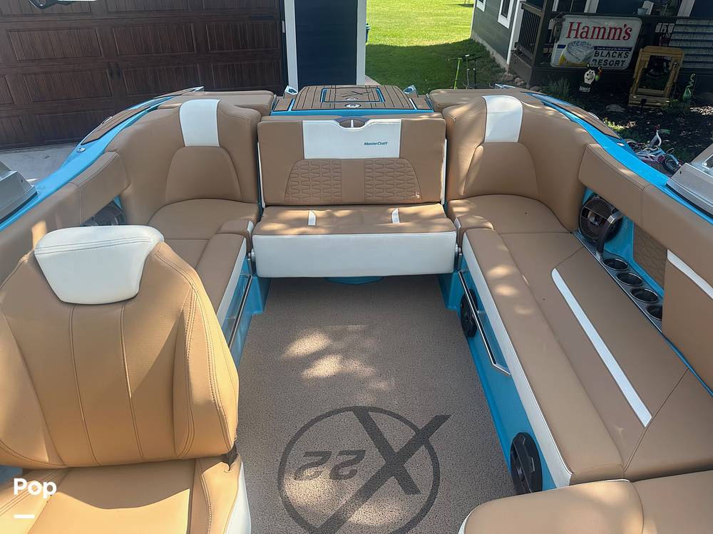 Slide: The Image of Mastercraft X22 2021 - 13031477