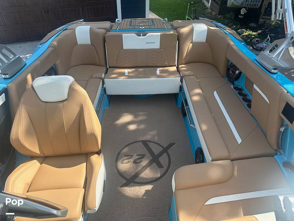 Slide: The Image of Mastercraft X22 2021 - 13031479