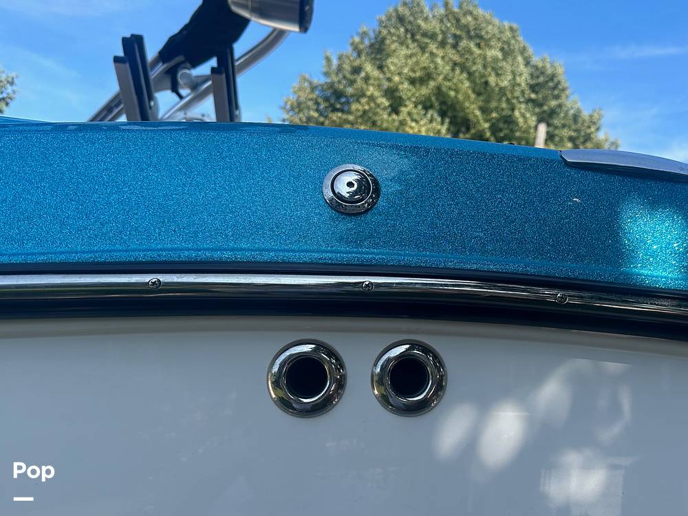 Slide: The Image of Mastercraft X22 2021 - 13031488