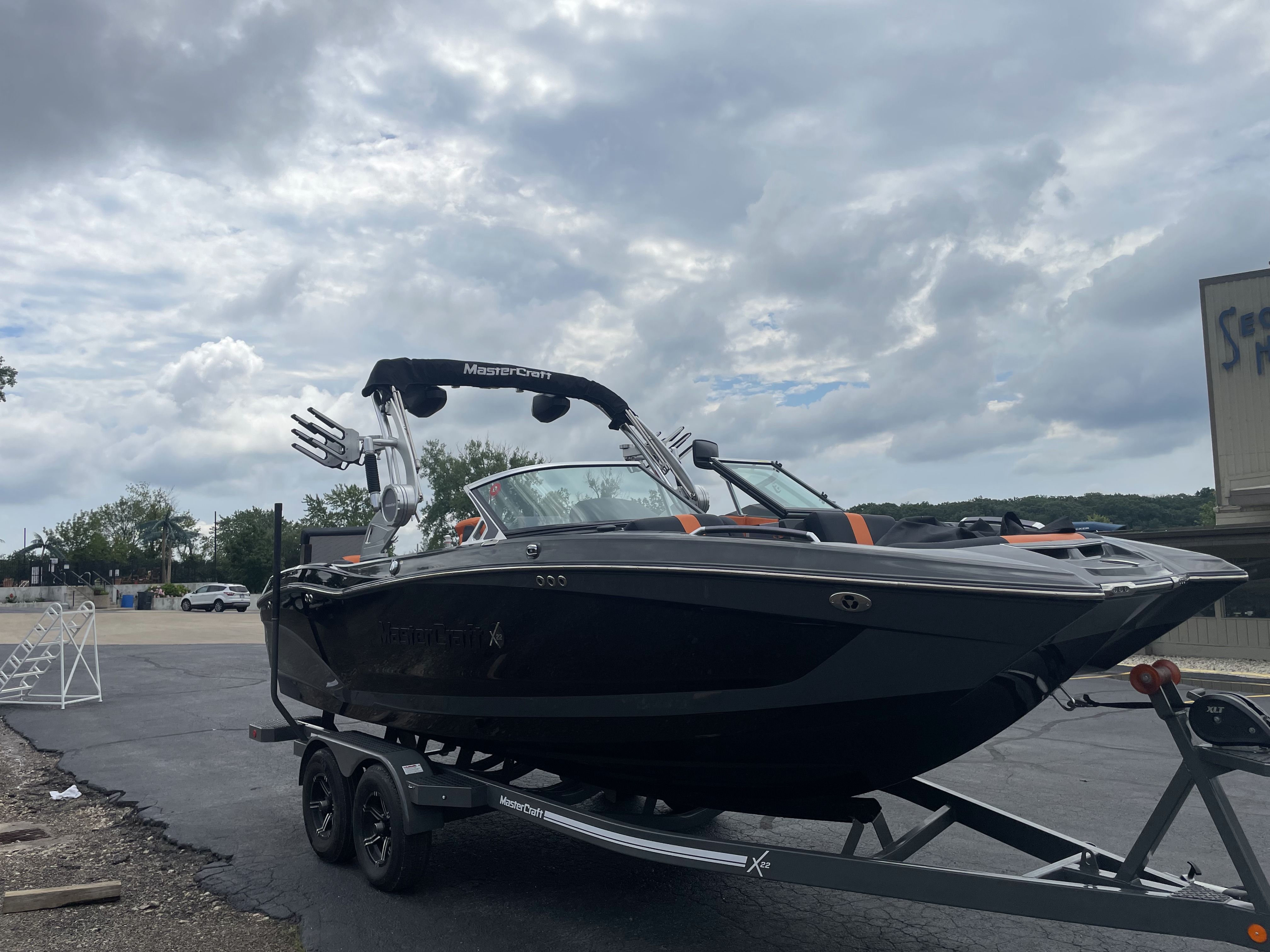 Slide: The Image of Mastercraft X22 2021 - 2