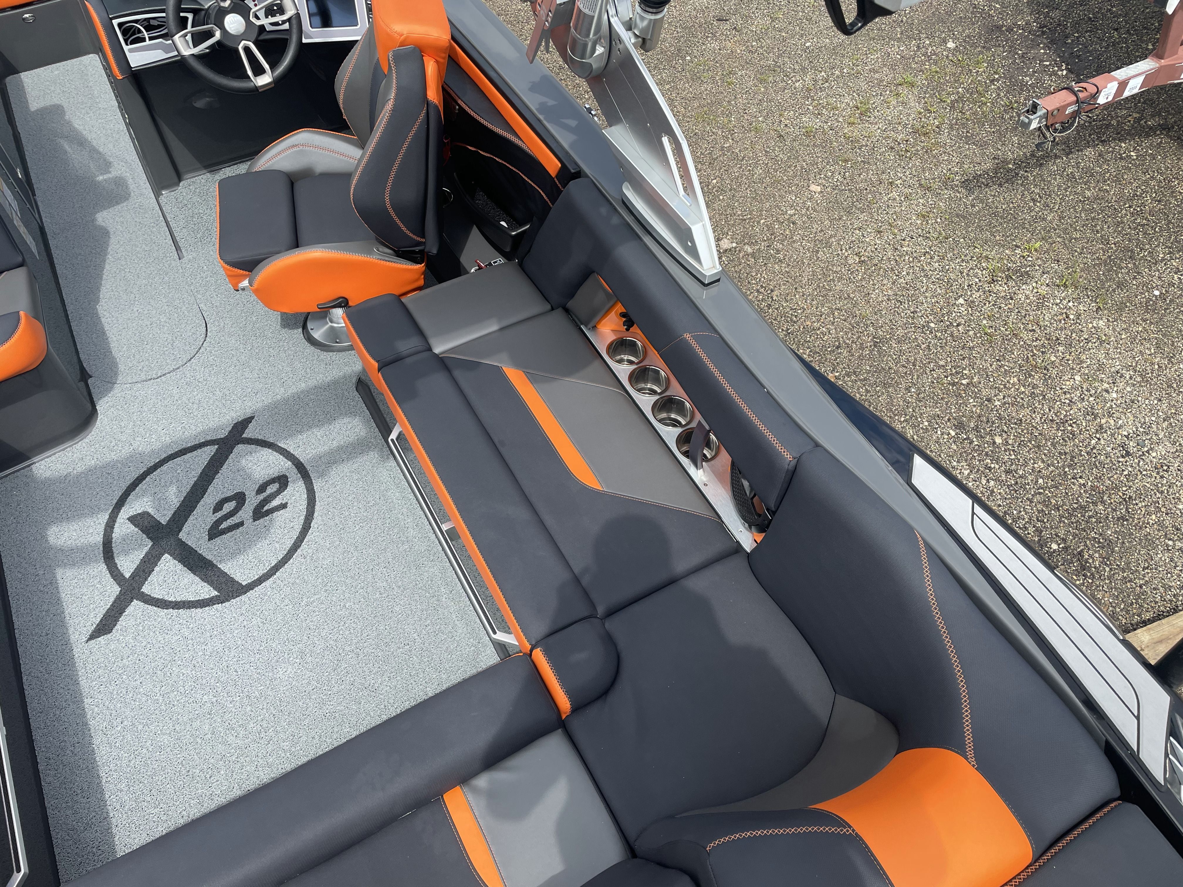 Slide: The Image of Mastercraft X22 2021 - 21