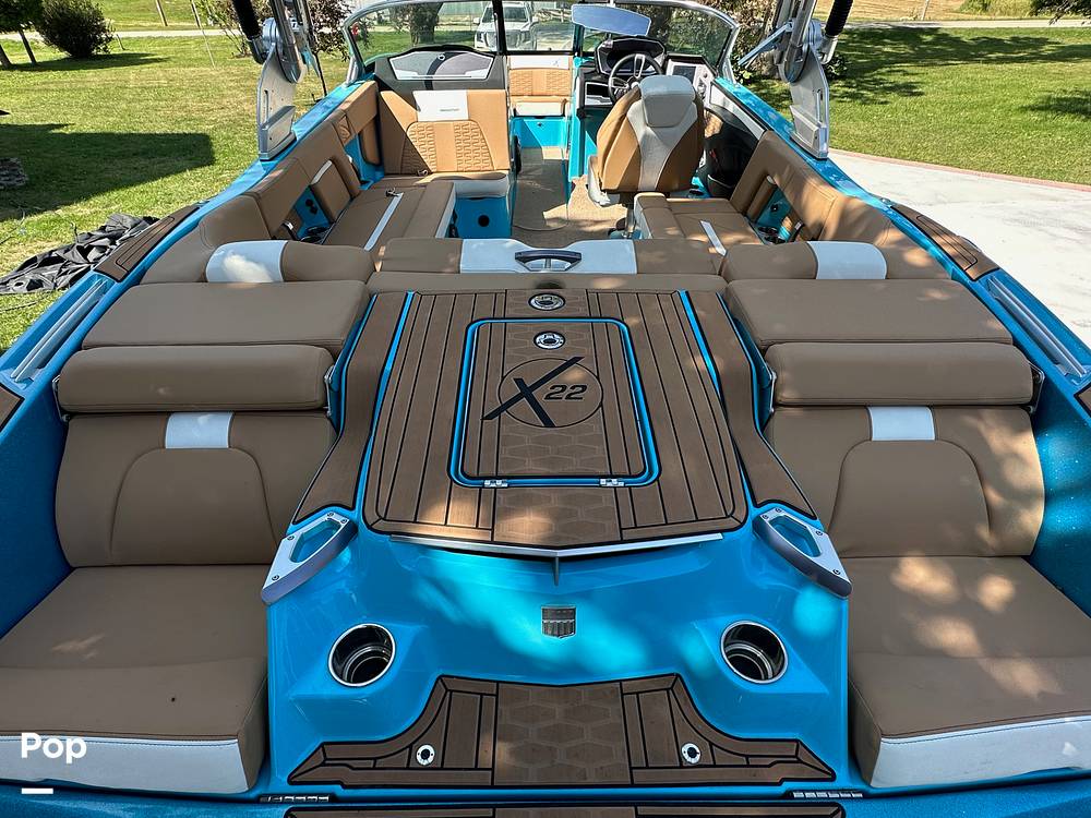 Slide: The Image of Mastercraft X22 2021 - 13030941