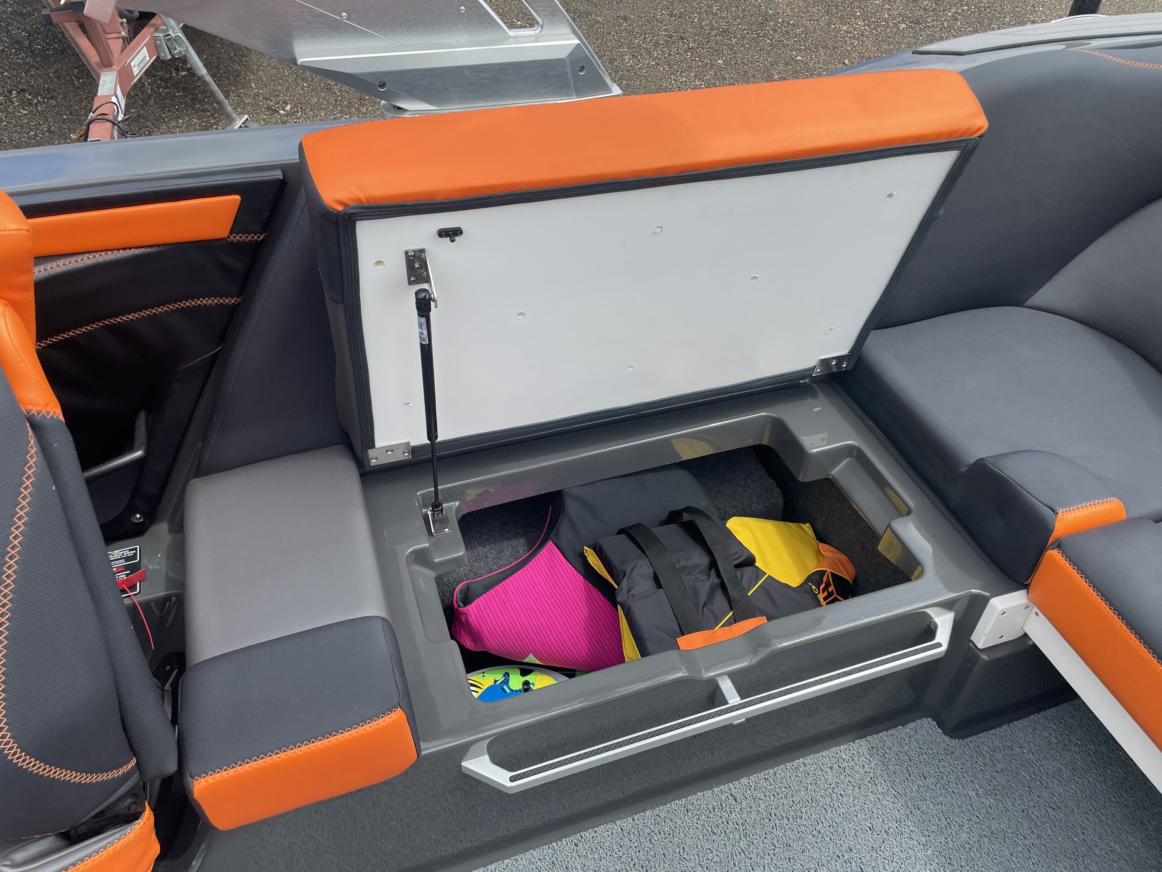 Slide: The Image of Mastercraft X22 2021 - 29