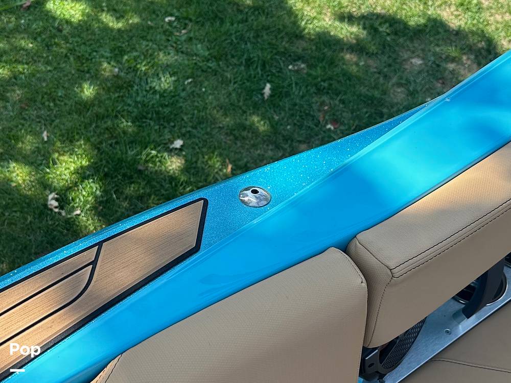 Slide: The Image of Mastercraft X22 2021 - 13030992