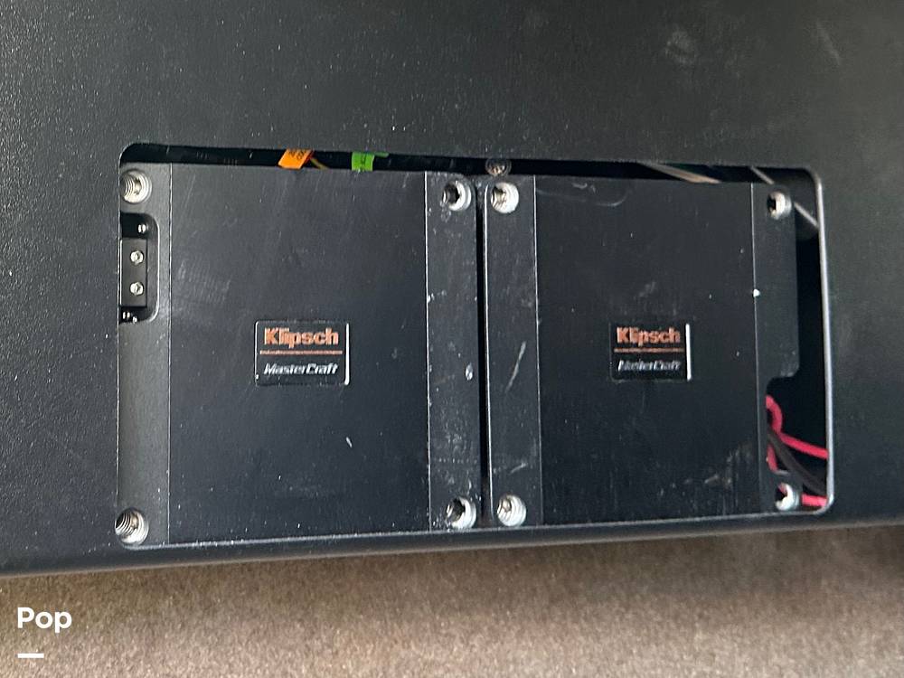 Slide: The Image of Mastercraft X22 2021 - 13031001