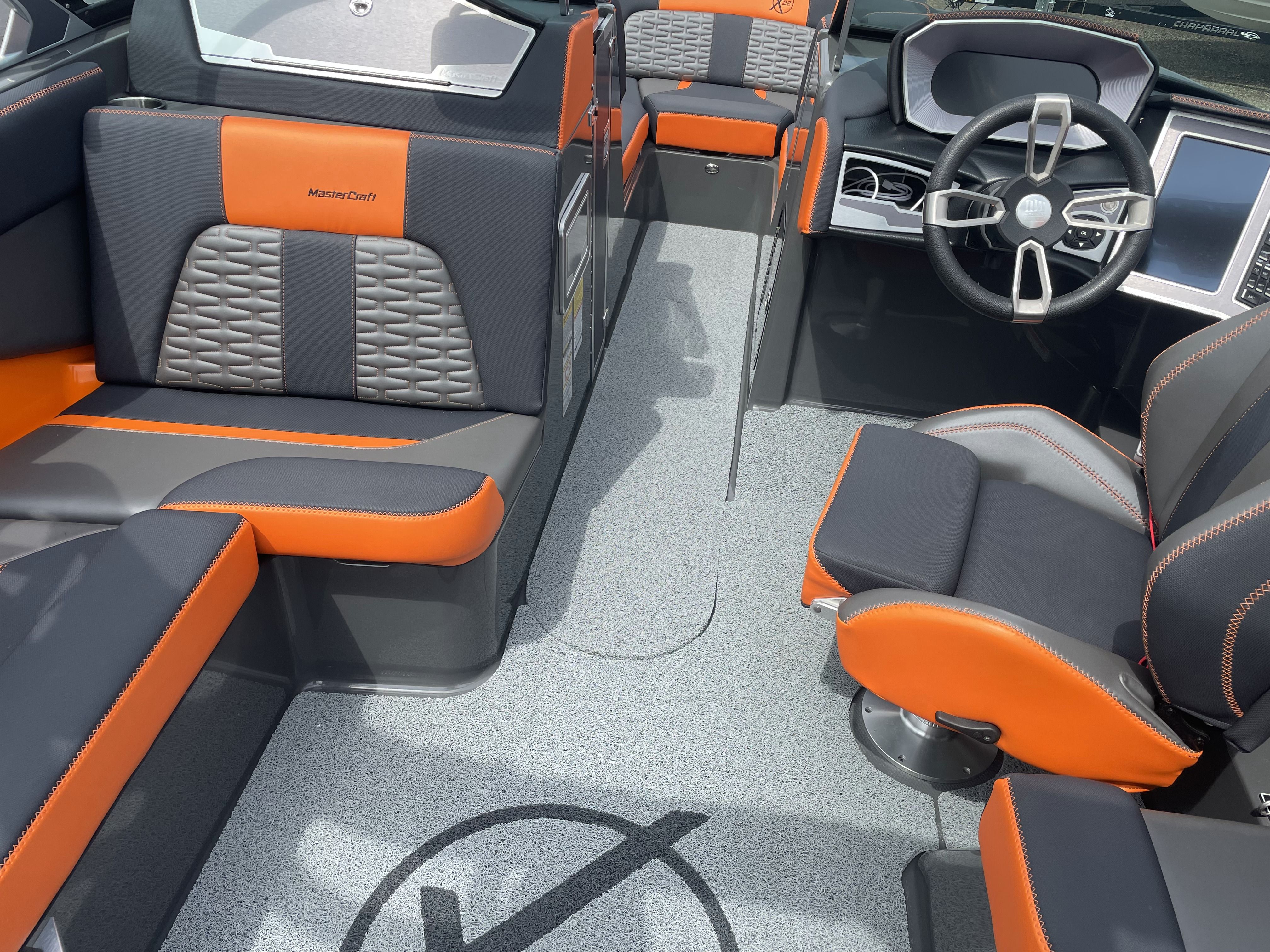 Slide: The Image of Mastercraft X22 2021 - 9