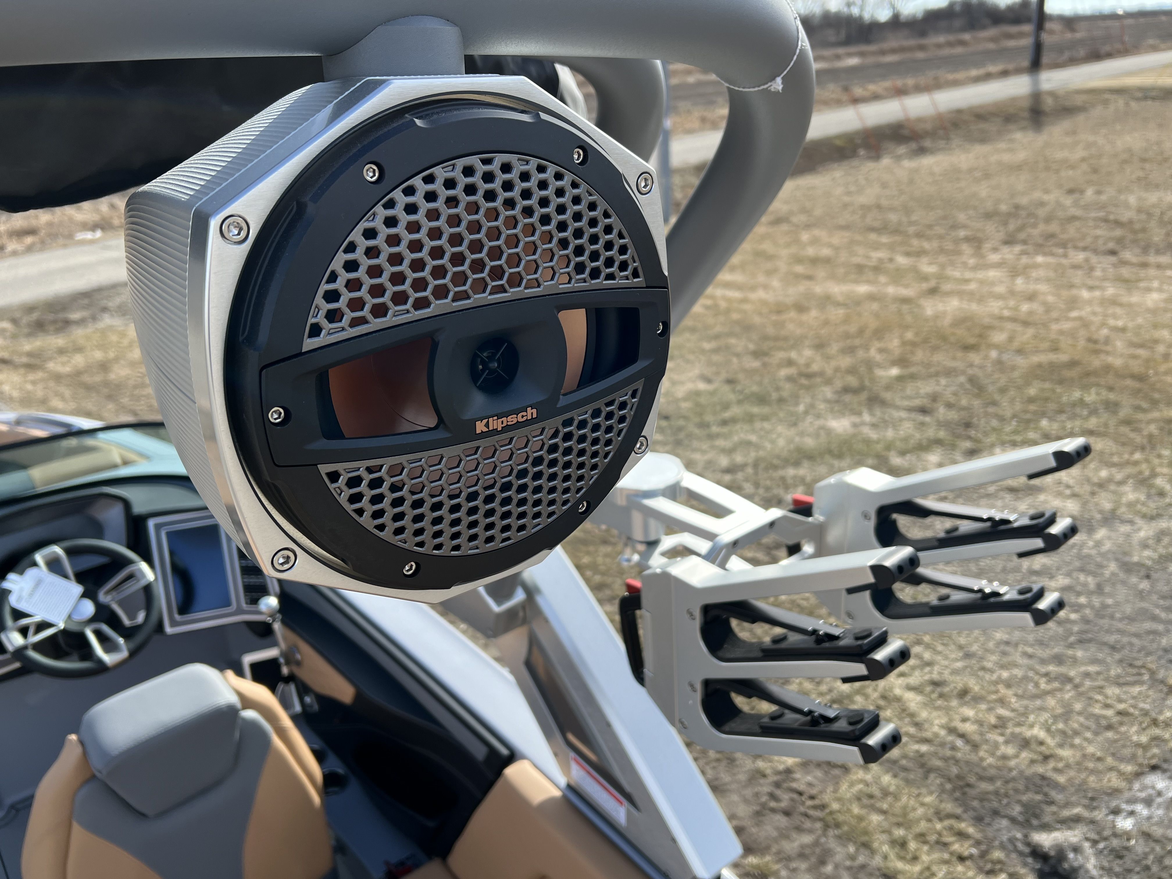 Slide: The Image of Mastercraft X22 2024 - 13