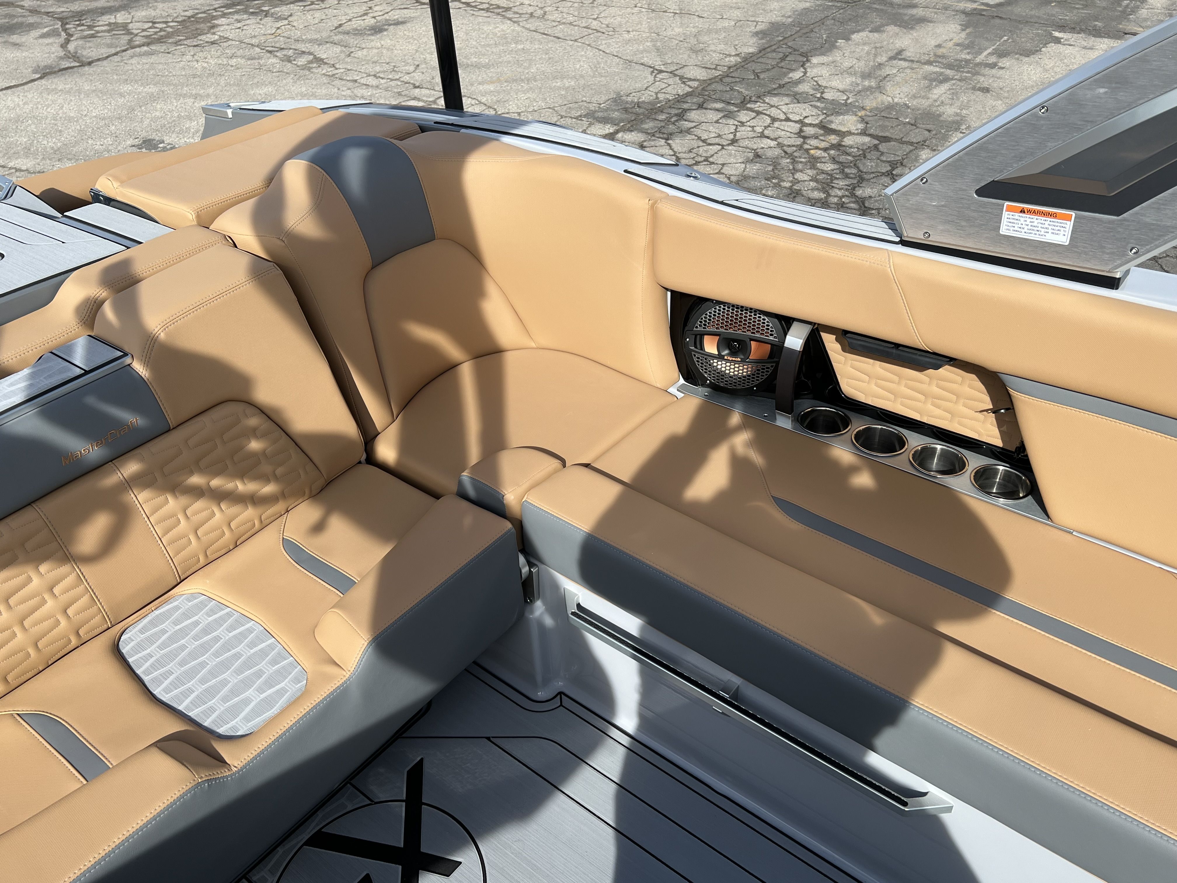 Slide: The Image of Mastercraft X22 2024 - 19