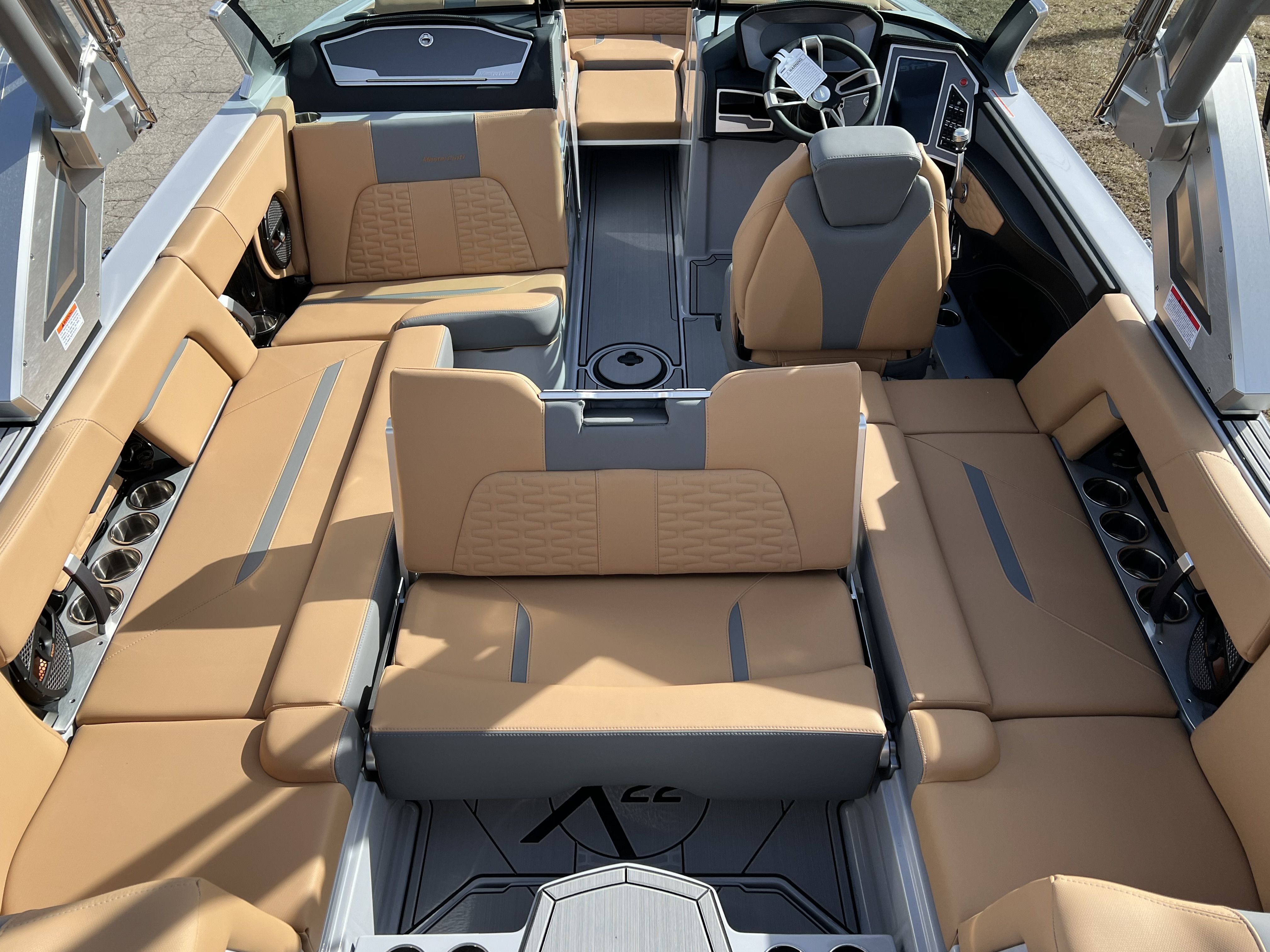 Slide: The Image of Mastercraft X22 2024 - 26