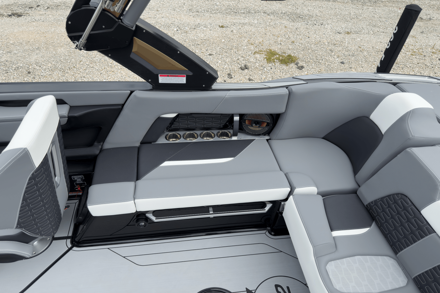 Slide: The Image of Mastercraft X22 2025 - 16