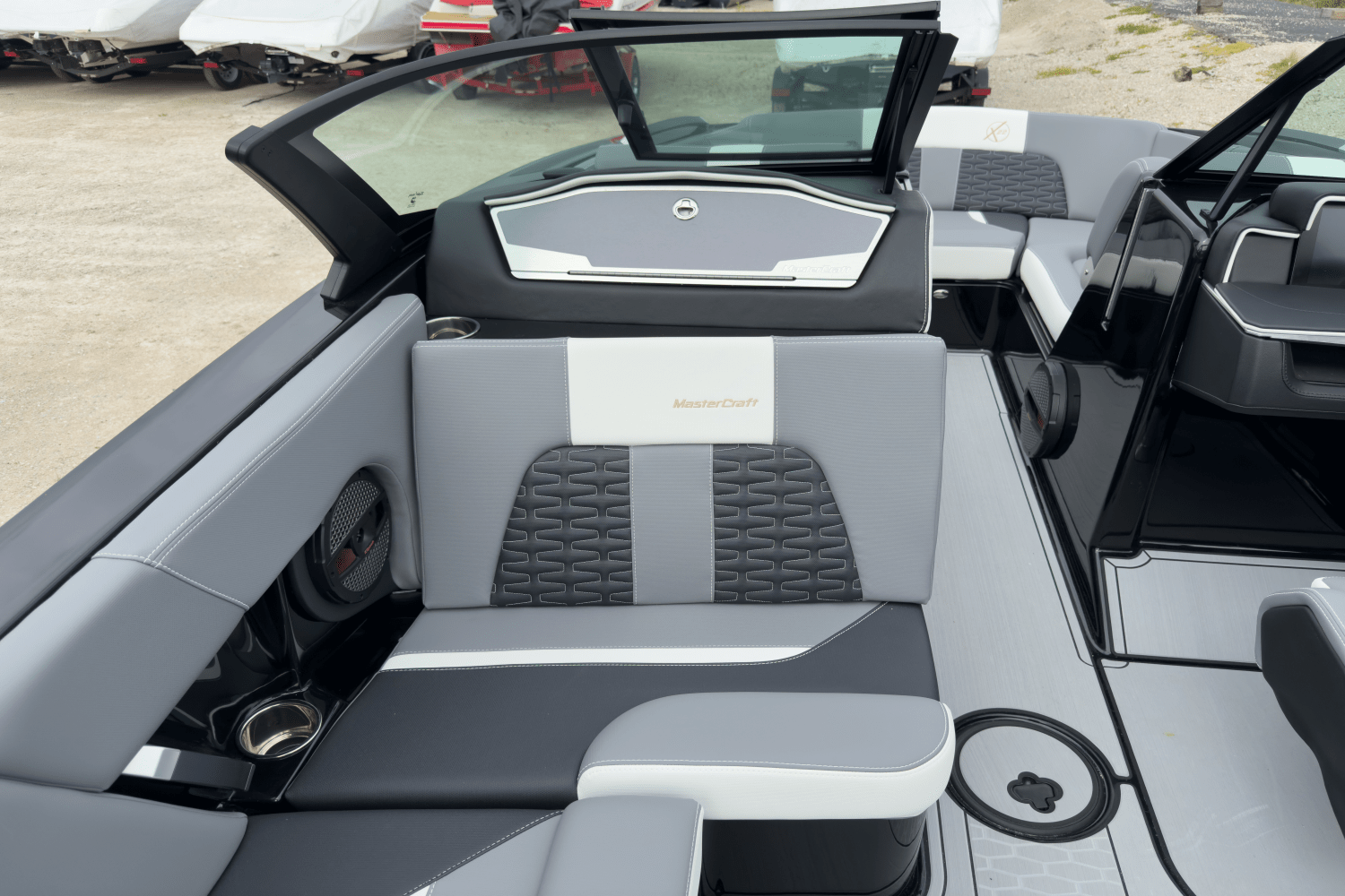 Slide: The Image of Mastercraft X22 2025 - 20