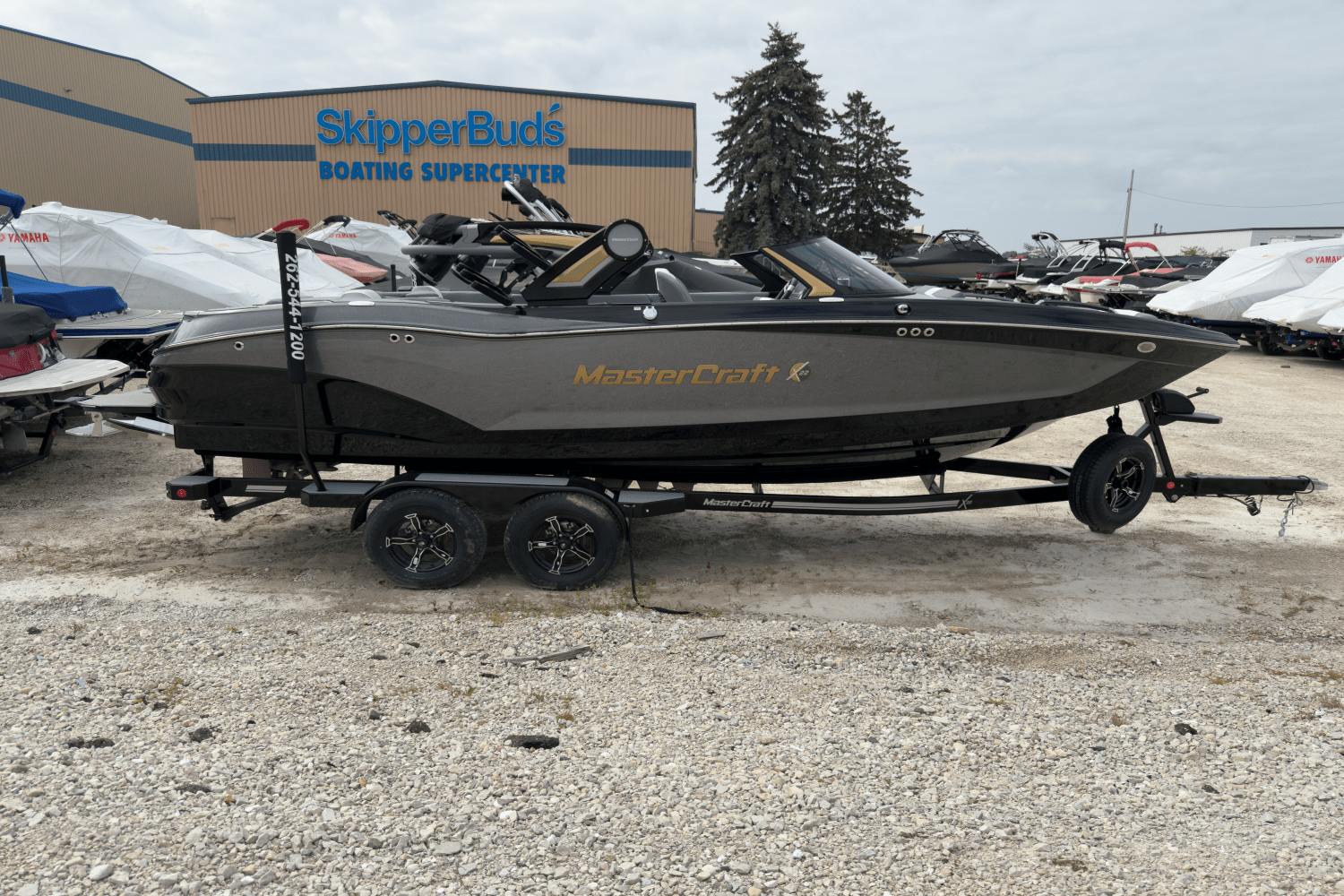 Slide: The Image of Mastercraft X22 2025 - 43