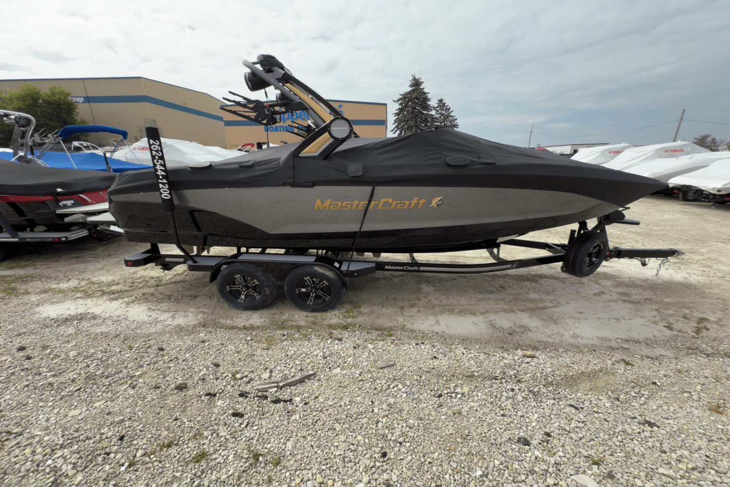 Slide: The Image of Mastercraft X22 2025 - 49