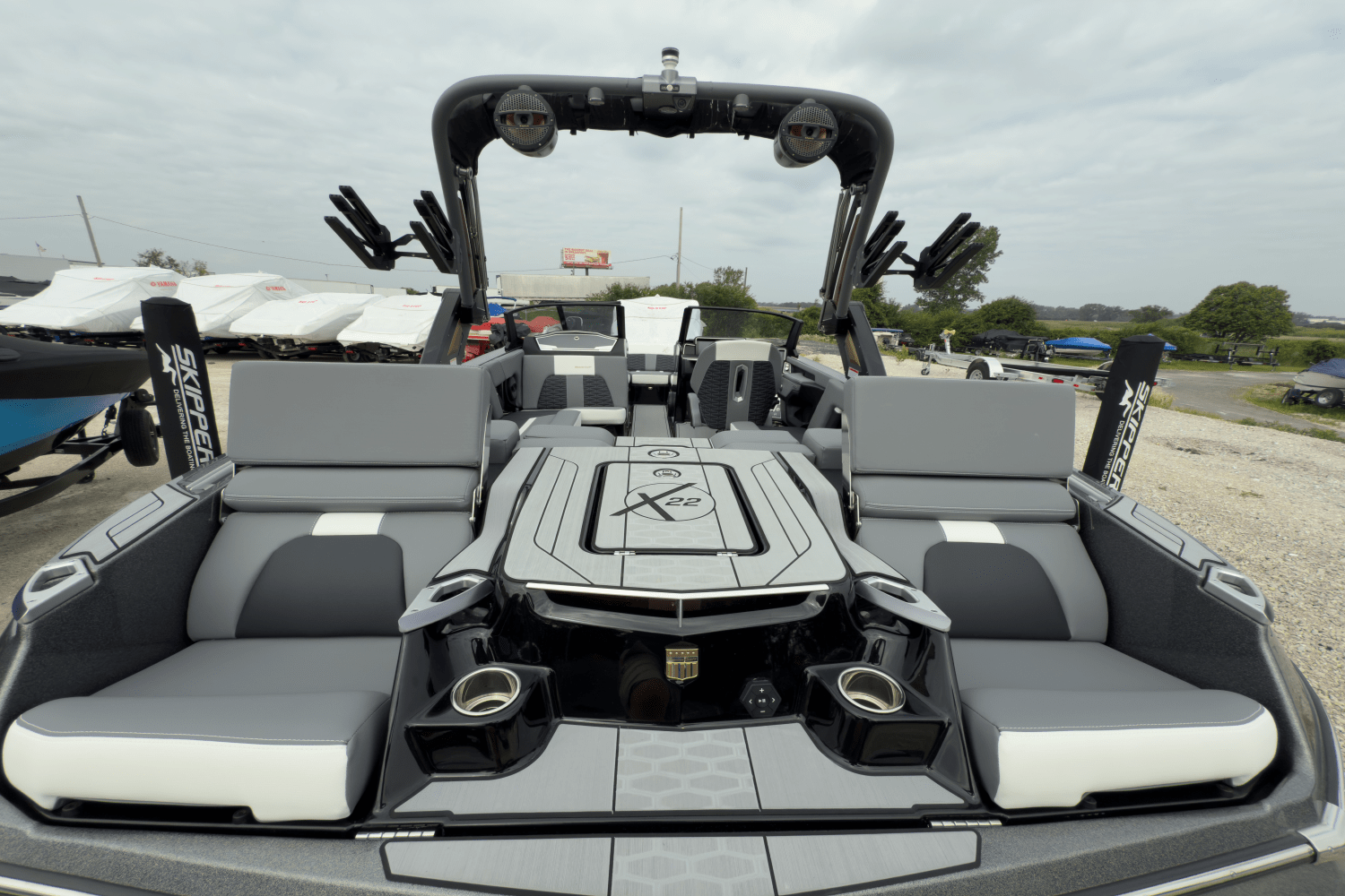 Slide: The Image of Mastercraft X22 2025 - 9