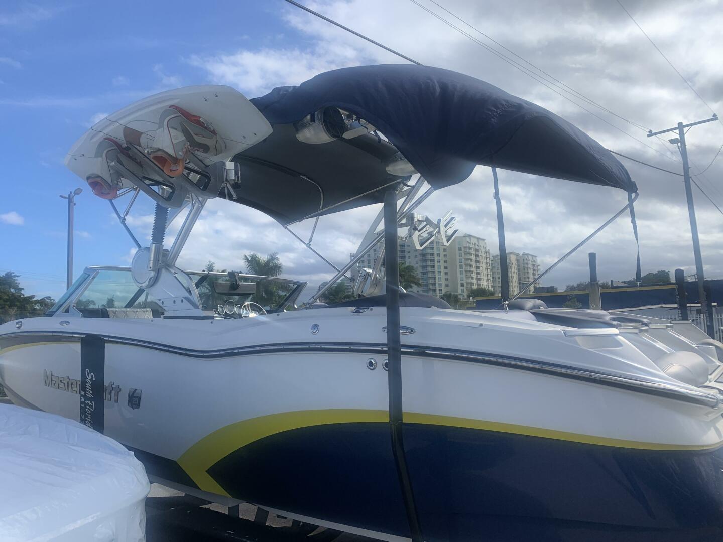 Slide: The Image of Mastercraft X23 2015 - 3732986
