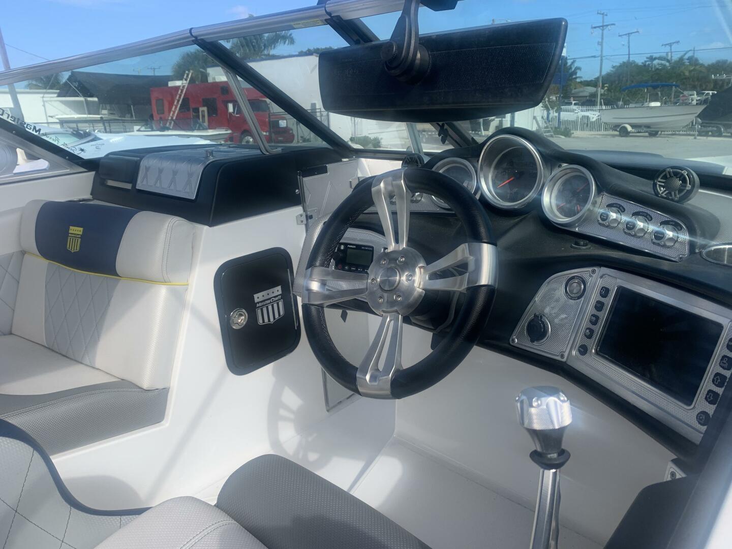 Slide: The Image of Mastercraft X23 2015 - 3732989
