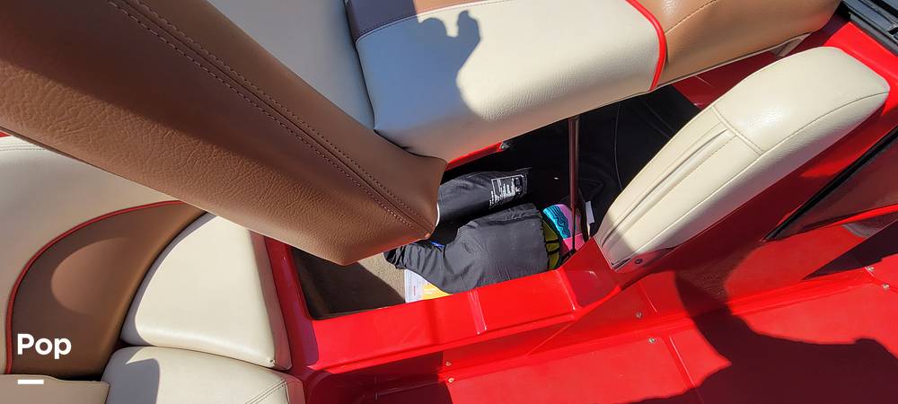 Slide: The Image of Mastercraft X23 2016 - 15614862