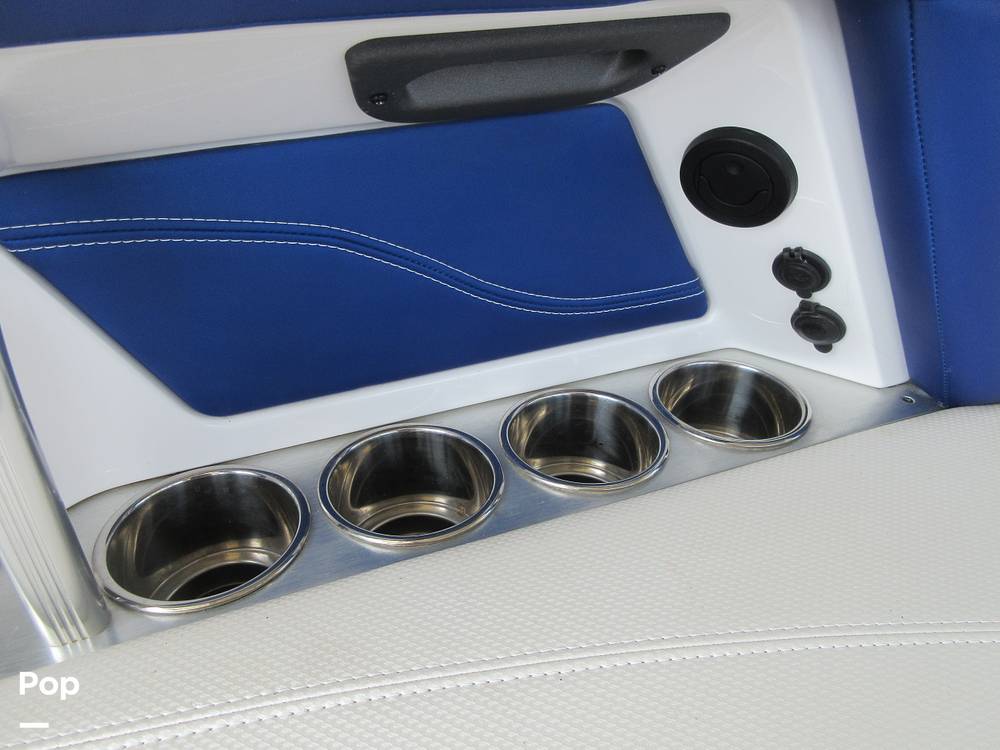 Slide: The Image of Mastercraft X23 2018 - 15302414