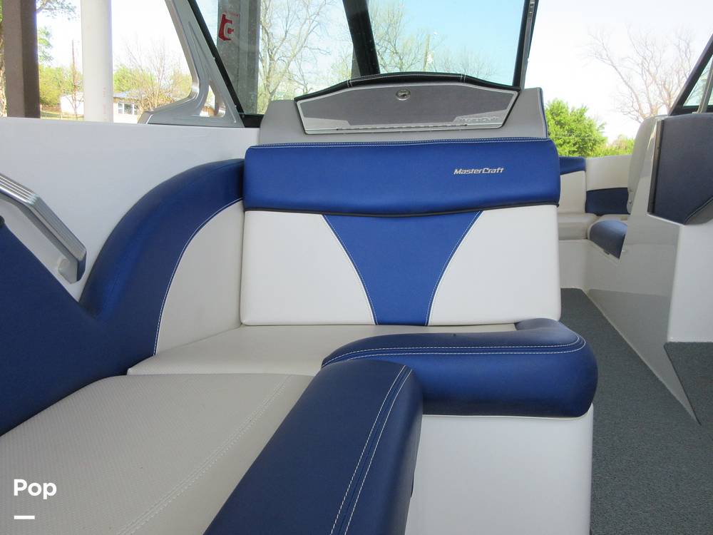 Slide: The Image of Mastercraft X23 2018 - 15302420