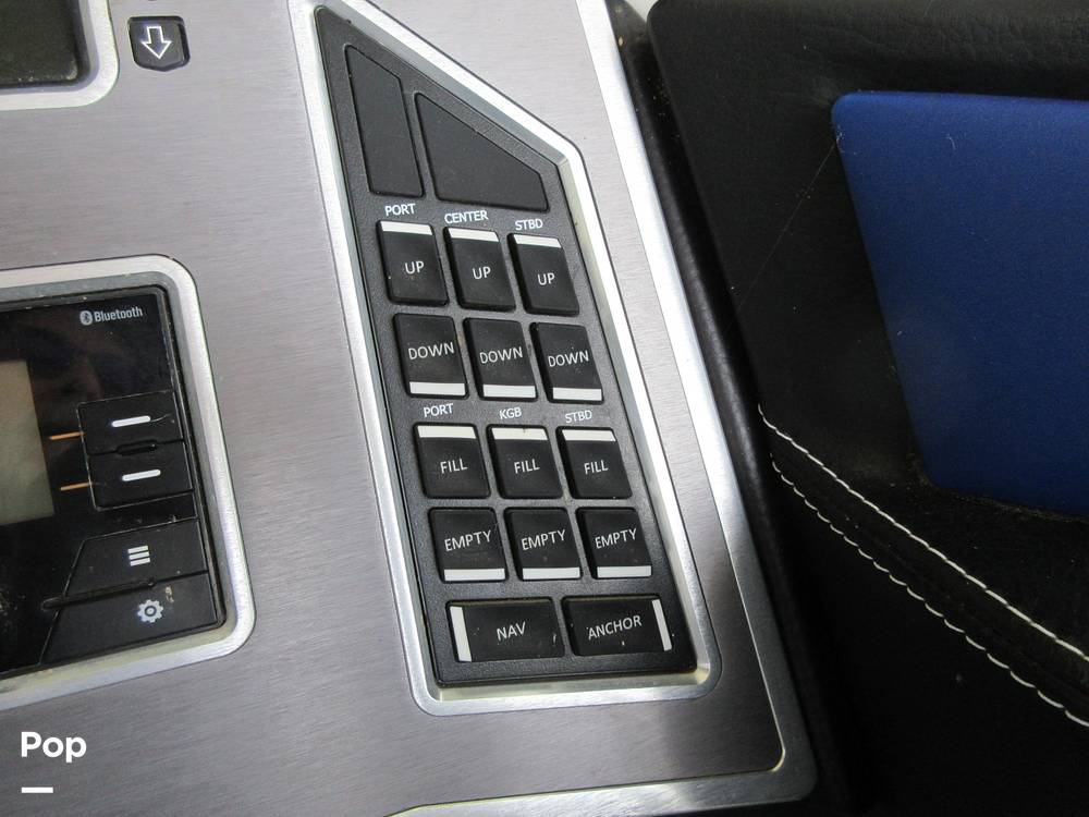 Slide: The Image of Mastercraft X23 2018 - 15302425