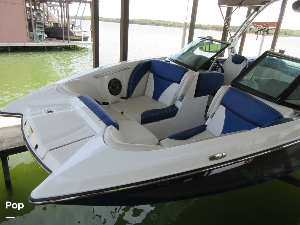 Slide: The Image of Mastercraft X23 2018 - 15302306