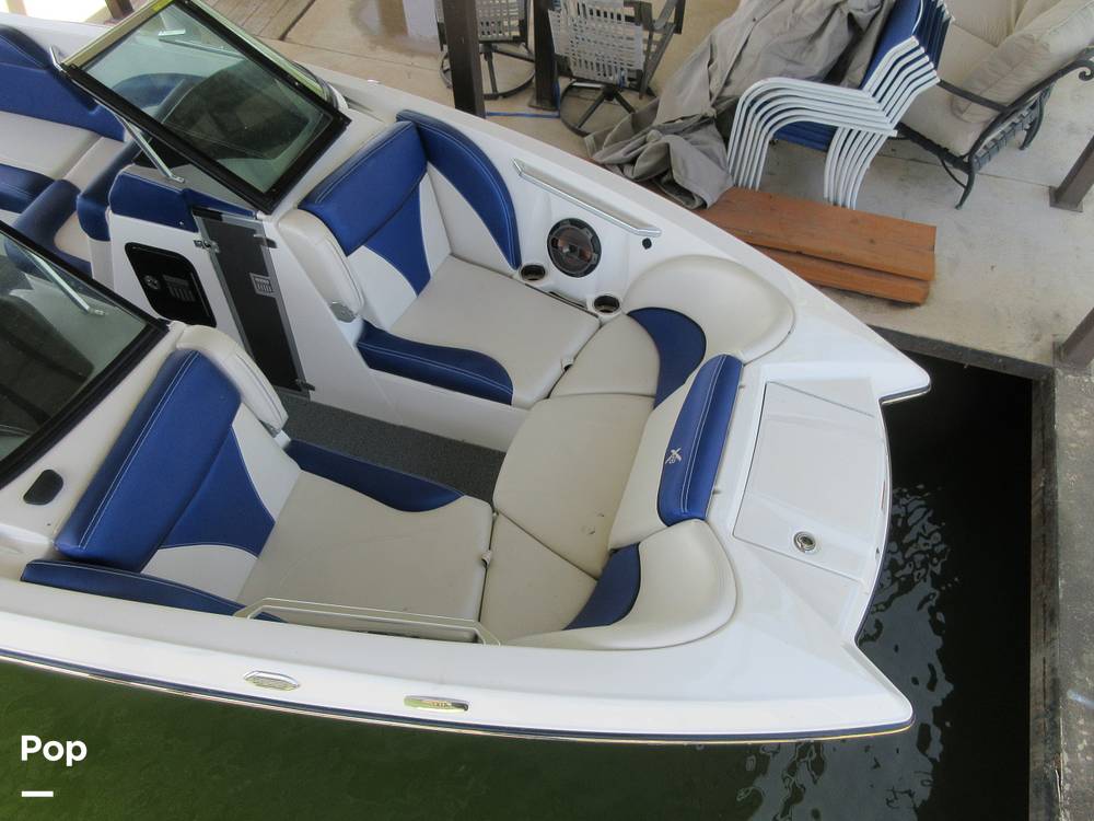 Slide: The Image of Bow Seating - 15302312