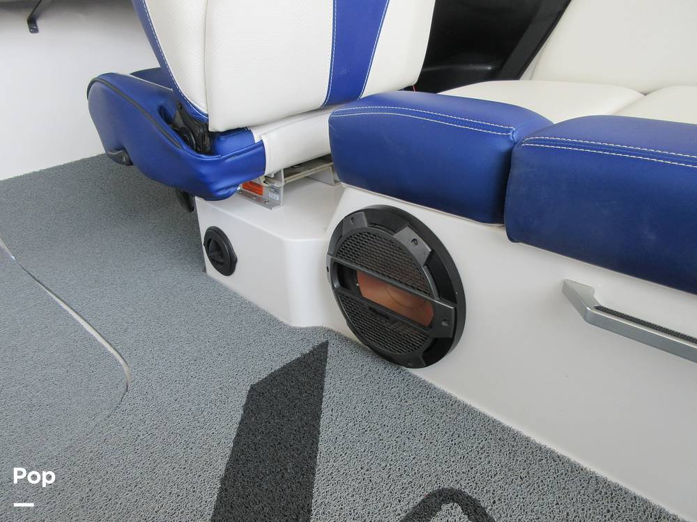 Slide: The Image of Mastercraft X23 2018 - 15302418