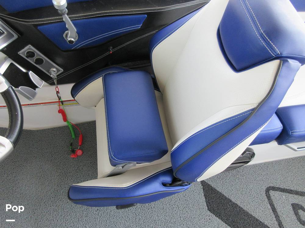 Slide: The Image of Mastercraft X23 2018 - 15302423