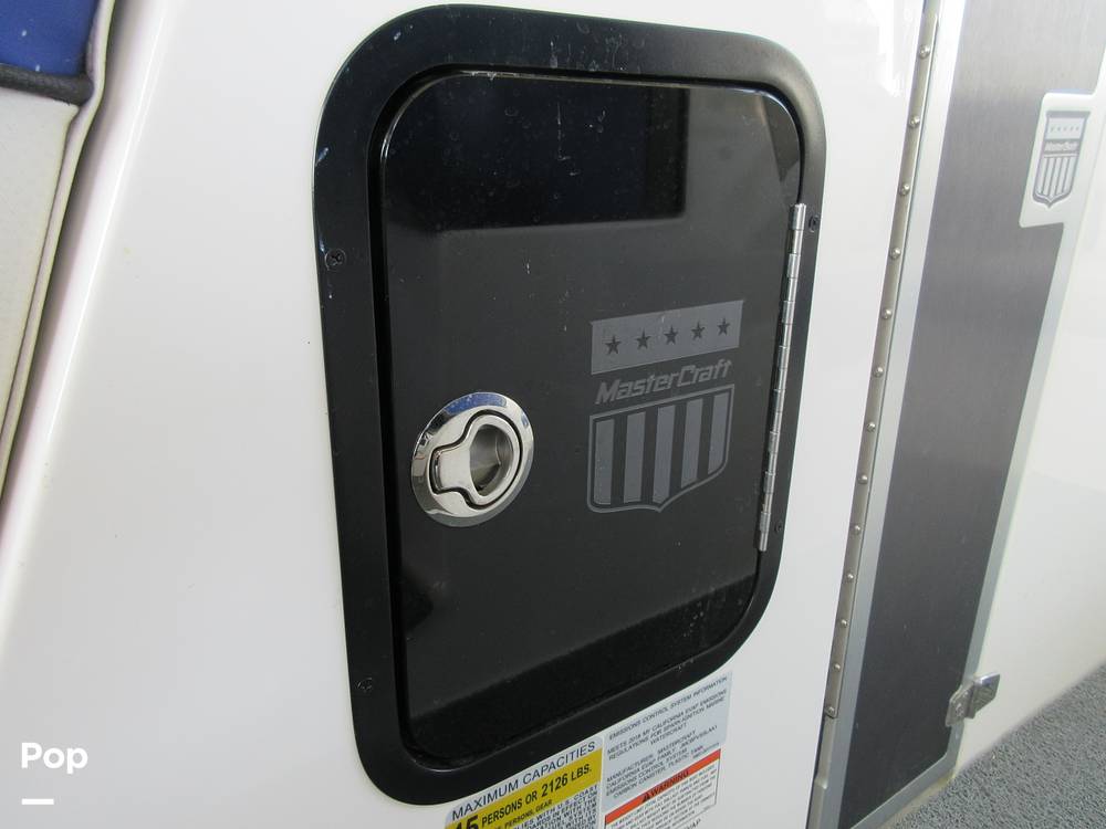 Slide: The Image of Mastercraft X23 2018 - 15302437