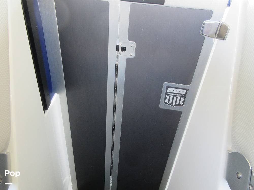 Slide: The Image of Mastercraft X23 2018 - 15302460