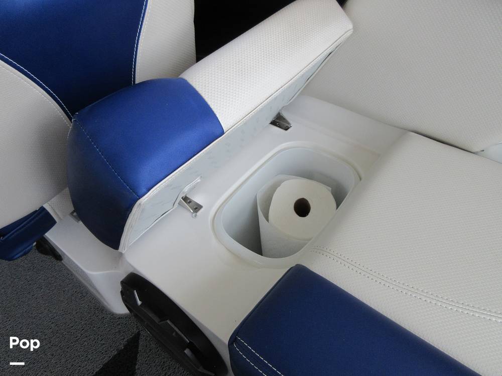 Slide: The Image of Mastercraft X23 2018 - 15302548