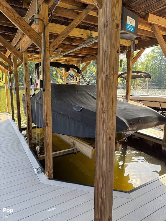 Slide: The Image of Mastercraft X23 2018 - 15617908