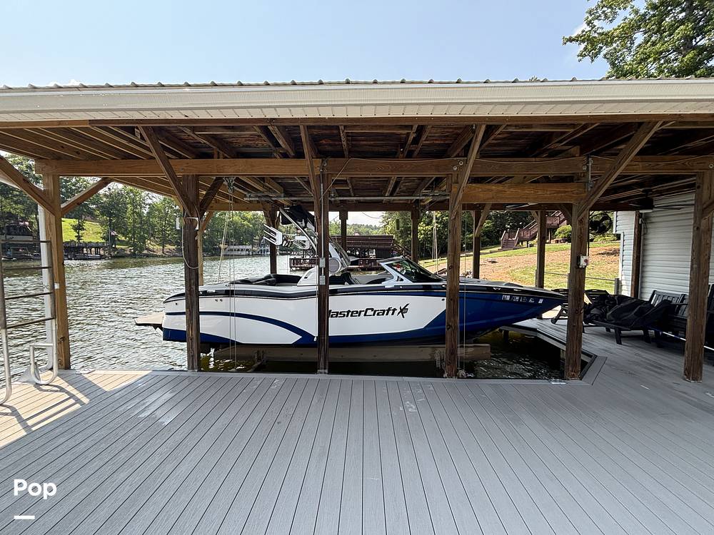 Slide: The Image of Mastercraft X23 2018 - 15648619