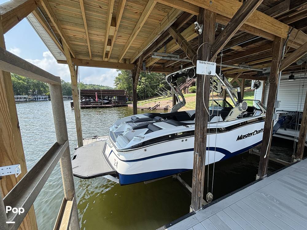 Slide: The Image of Mastercraft X23 2018 - 15648620