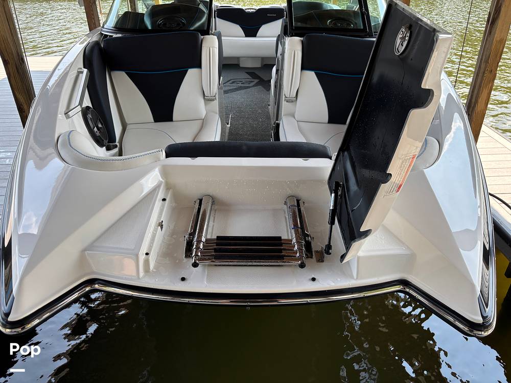 Slide: The Image of Mastercraft X23 2018 - 15648622